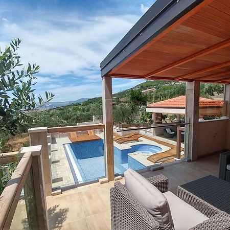 Villa Lkl, Heated Private Pool, Secluded And With A Great View Kaštela Exterior foto