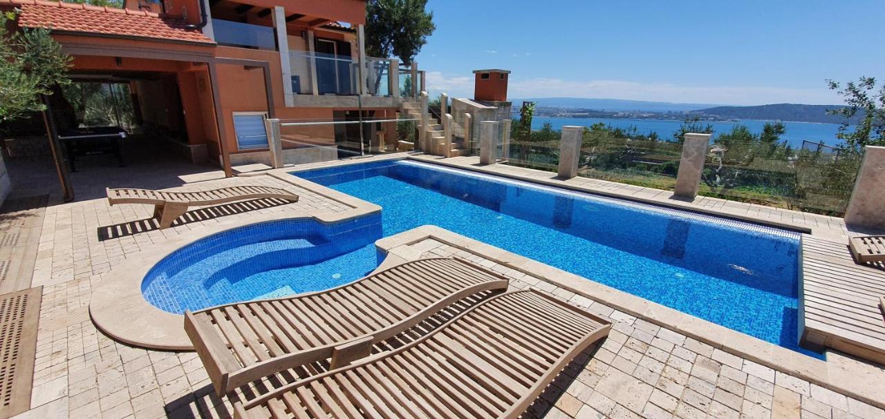 Villa Lkl, Heated Private Pool, Secluded And With A Great View Kaštela Exterior foto