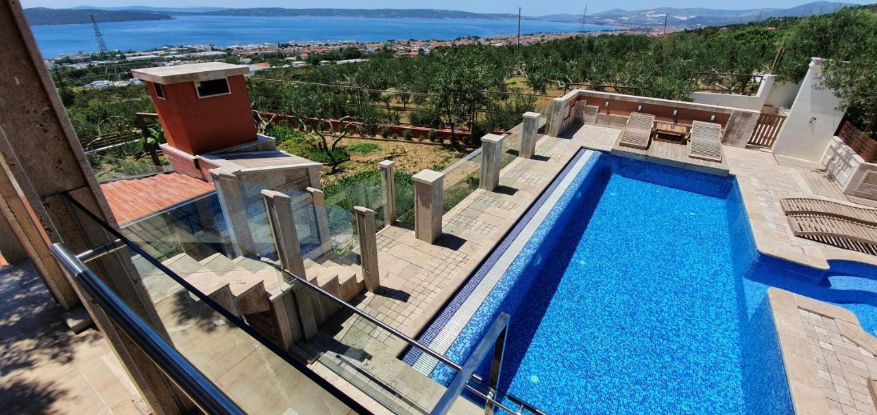 Villa Lkl, Heated Private Pool, Secluded And With A Great View Kaštela Exterior foto